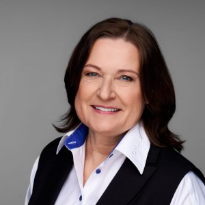  Aušra Slizinienė 